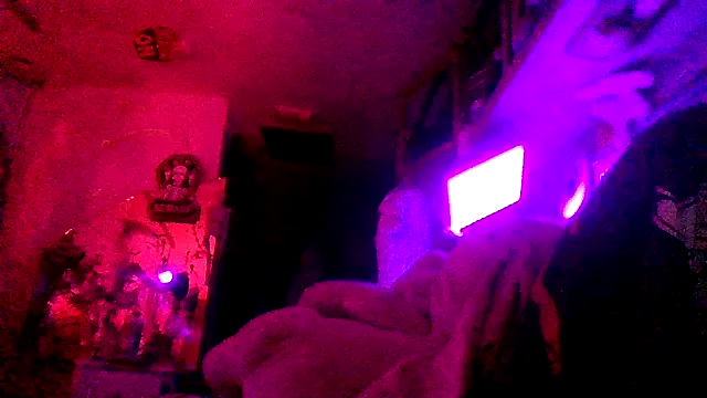 Snapshot of issyamazin chatting on 03.01.26 issyamazin online show from 03.01.26