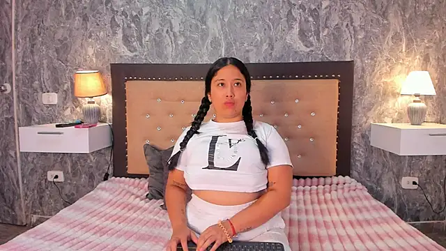 Snapshot of Daphne_sweett chatting on 03.01.26 Daphne sweett online show from 03.01.26