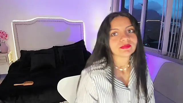 Snapshot of luisa__rosse chatting on 02.13.26 luisa rosse online show from 02.13.26