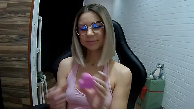 IceMayes online show from 04.01.26