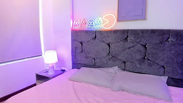 Megan Morphy online show from 03.21.26