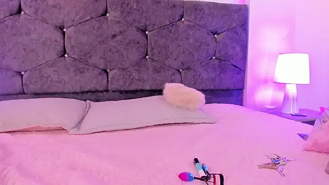 Megan Morphy online show from 04.08.26