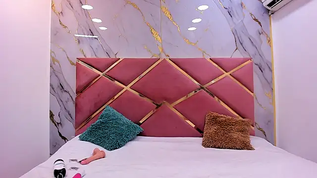 Snapshot of Lilith_Kramston chatting on 02.18.26 Lilith Kramston online show from 02.18.26