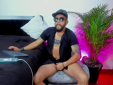 Snapshot of King_bear_25 chatting on 03.02.26 King bear 25 online show from 03.02.26