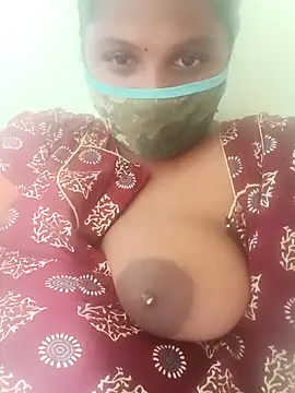 Snapshot of tamilkaviya431 chatting on 04.24.26 tamilkaviya431 online show from 04.24.26