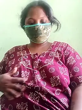 Snapshot of tamilkaviya431 chatting on 04.30.26 tamilkaviya431 online show from 04.30.26