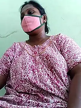 Snapshot of tamilkaviya431 chatting on 05.25.26 tamilkaviya431 online show from 05.25.26