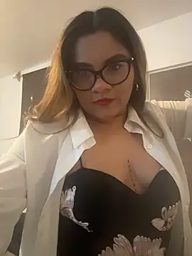 Snapshot of ludmila_x chatting on 04.09.26 ludmila x online show from 04.09.26