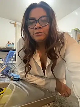 Snapshot of ludmila_x chatting on 05.09.26 ludmila x online show from 05.09.26