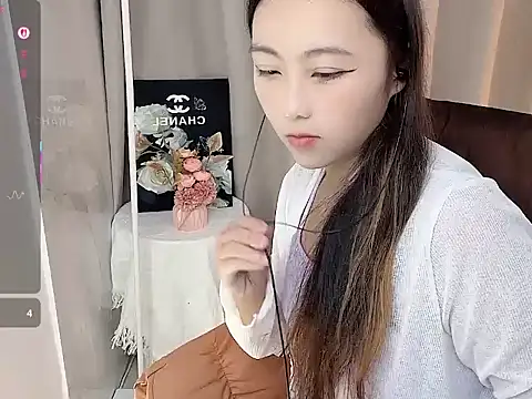 Snapshot of Lydia-668 chatting on 02.14.26 Lydia-668 online show from 02.14.26