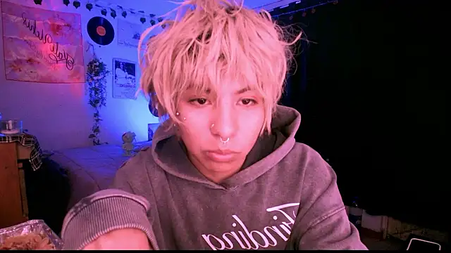 Snapshot of prince_oliverr chatting on 02.22.26 prince oliverr online show from 02.22.26