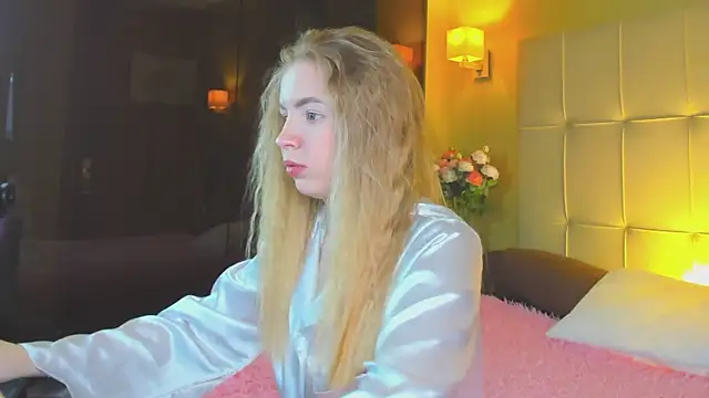 Linda  Bloom online show from 04.06.26