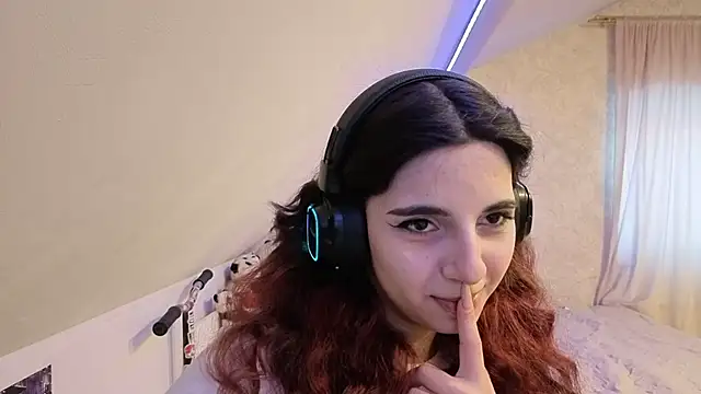 Snapshot of Blissmissataeses chatting on 02.19.26 Blissmissataeses online show from 02.19.26