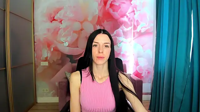 NoirDiva online show from 04.14.26