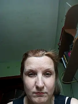 Snapshot of SusanGold9211 chatting on 04.22.26 SusanGold9211 online show from 04.22.26