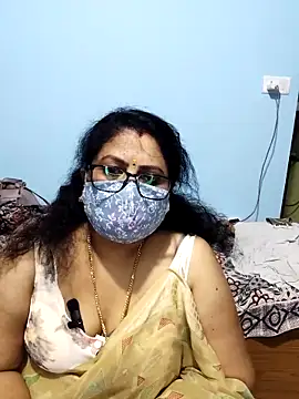 Snapshot of Kannadasexywifes chatting on 04.19.26 Kannadasexywifes online show from 04.19.26