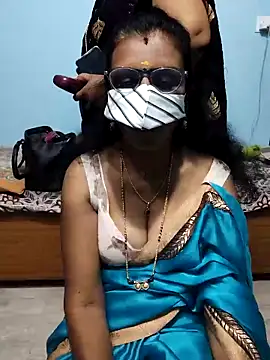 Snapshot of Kannadasexywifes chatting on 04.25.26 Kannadasexywifes online show from 04.25.26