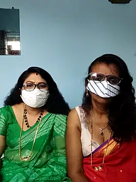 Snapshot of Kannadasexywifes chatting on 04.29.26 Kannadasexywifes online show from 04.29.26