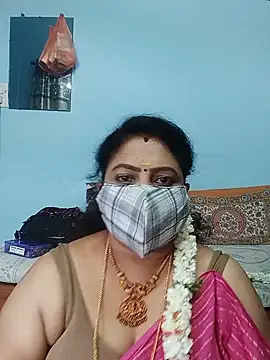 Snapshot of Kannadasexywifes chatting on 05.18.26 Kannadasexywifes online show from 05.18.26