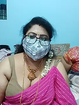 Snapshot of Kannadasexywifes chatting on 05.18.26 Kannadasexywifes online show from 05.18.26