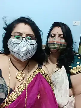 Snapshot of Kannadasexywifes chatting on 05.19.26 Kannadasexywifes online show from 05.19.26