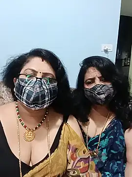 Snapshot of Kannadasexywifes chatting on 05.24.26 Kannadasexywifes online show from 05.24.26