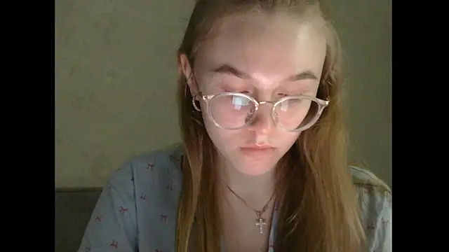 Snapshot of melissashineee chatting on 02.22.26 melissashineee online show from 02.22.26