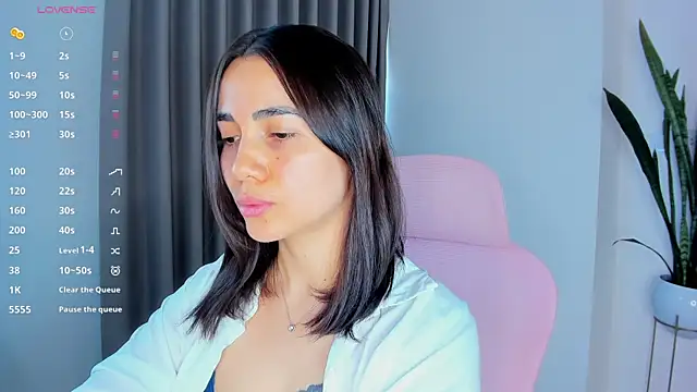 sara ospina22 online show from 04.14.26