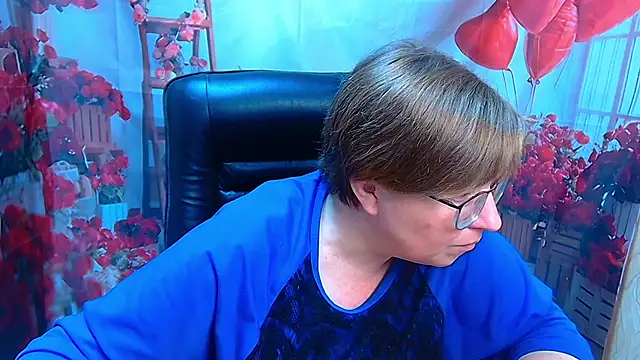 Snapshot of RadaChudna chatting on 05.14.26 RadaChudna online show from 05.14.26