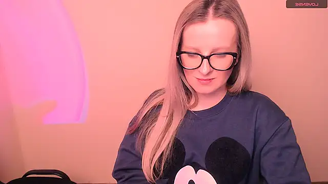 AnnePeach online show from 02.16.26