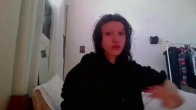 Snapshot of rhizomata chatting on 06.05.26 rhizomata online show from 06.05.26