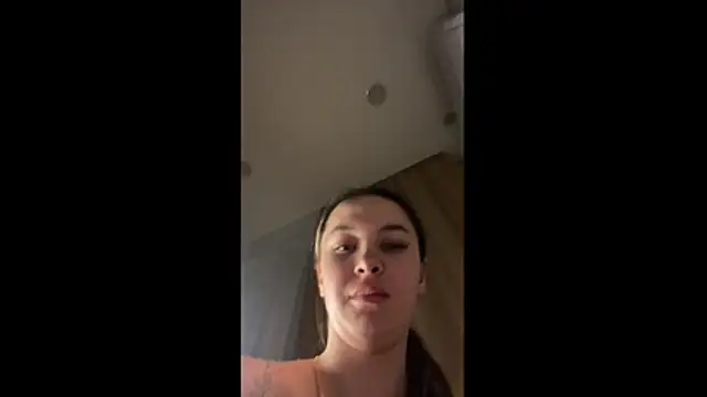 Snapshot of LunaCurlly chatting on 02.24.26 LunaCurlly online show from 02.24.26