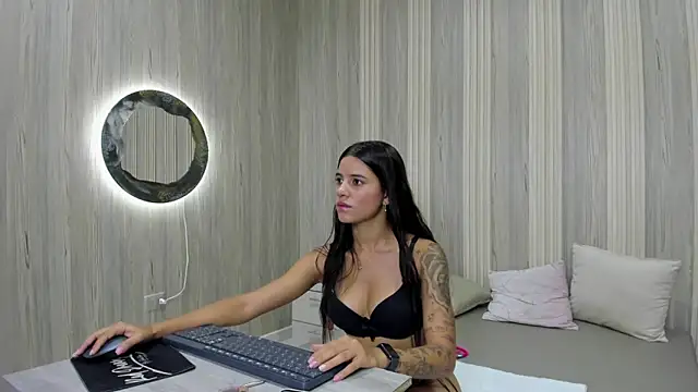 Snapshot of Isabellaa_Rosee chatting on 05.03.26 Isabellaa Rosee online show from 05.03.26