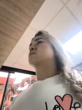 violet-grey online show from 04.08.26