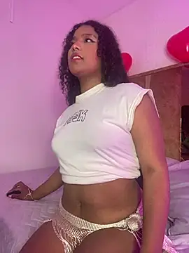 Snapshot of canelaa_sweet5 chatting on 02.25.26 canelaa sweet5 online show from 02.25.26