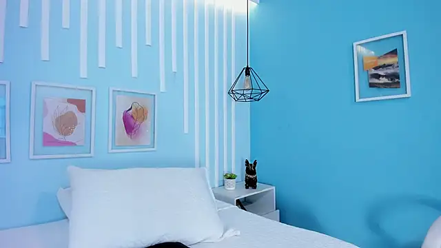 Saray Becker  online show from 04.07.26