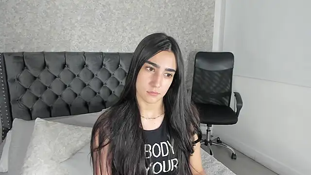 Snapshot of Anika_H chatting on 05.29.26 Anika H online show from 05.29.26