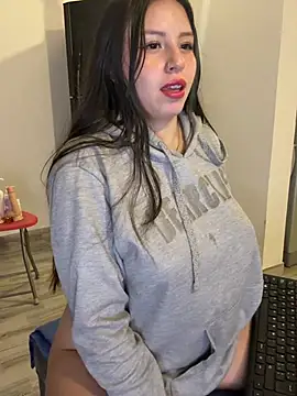 Sofi Collinss online show from 04.12.26