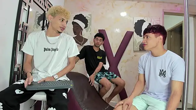 Snapshot of YOUNG_BOYS_HELL chatting on 06.05.26 YOUNG BOYS HELL online show from 06.05.26