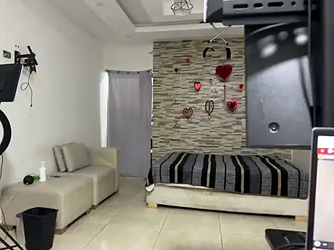 kinkyhousexxxx online show from 02.18.26