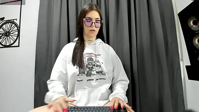 Snapshot of Daniella_Wildx chatting on 04.27.26 Daniella Wildx online show from 04.27.26