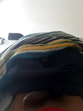 Snapshot of isuru_lakshan chatting on 05.14.26 isuru lakshan online show from 05.14.26