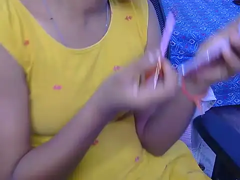 Snapshot of its-taniya chatting on 06.14.26 its-taniya online show from 06.14.26