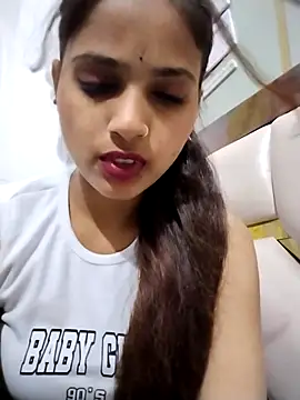 Snapshot of samayra1144 chatting on 04.06.26 samayra1144 online show from 04.06.26