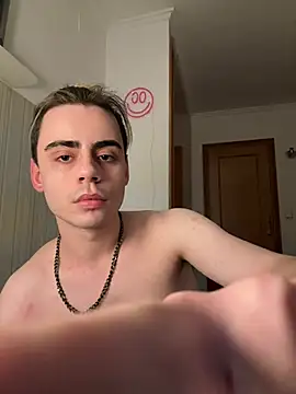 Snapshot of YourFavouriteTwink chatting on 02.15.26 YourFavouriteTwink online show from 02.15.26