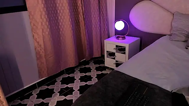 Snapshot of PerlaRogerss_ chatting on 03.29.26 PerlaRogerss online show from 03.29.26