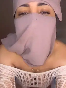 Snapshot of Lamarab chatting on 02.25.26 Lamarab online show from 02.25.26