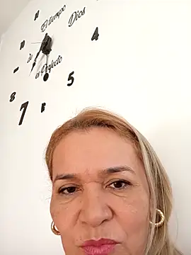 Snapshot of charlotte_milf30 chatting on 02.27.26 charlotte milf30 online show from 02.27.26