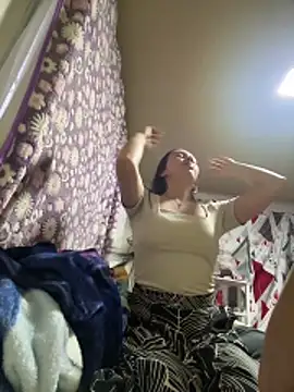 Valentinacouple online show from 04.16.26