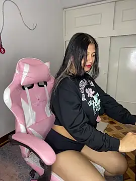 KittySari online show from 02.18.26